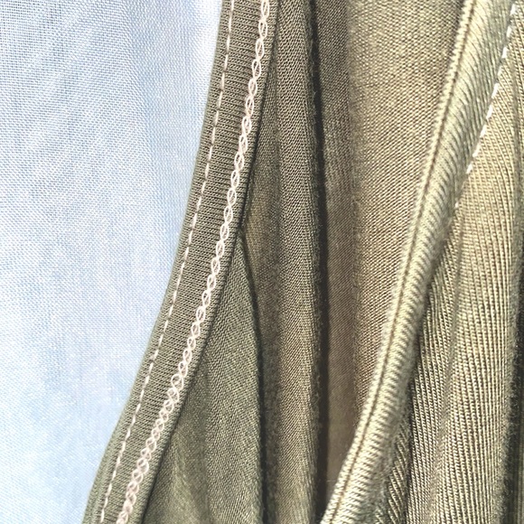 AMERICAN EAGLE OUTF. RAYON OLIVE TANK SZ XL - Picture 10 of 11